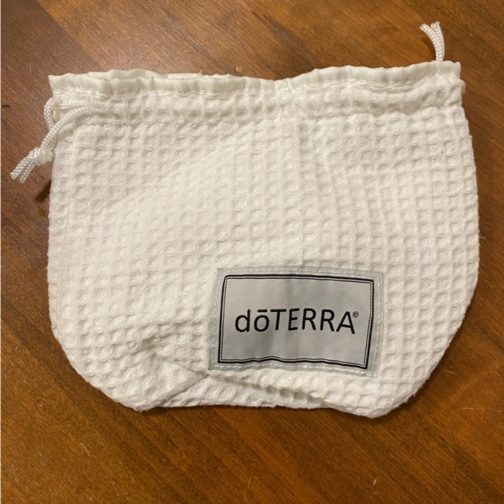 doTERRA Textured White Drawstring Bag